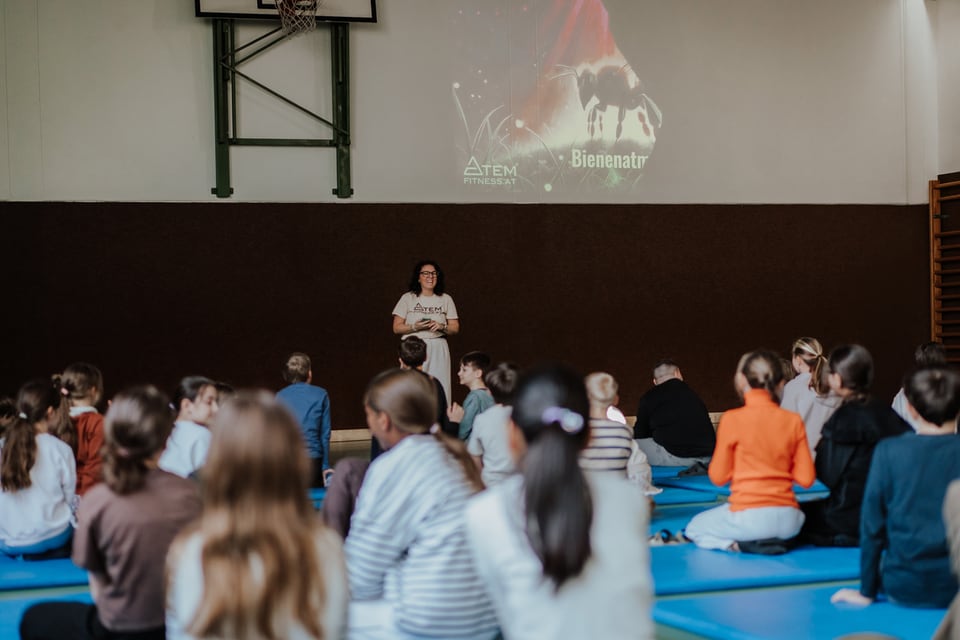 Atemfitness Vortrag vor einer Schulklasse